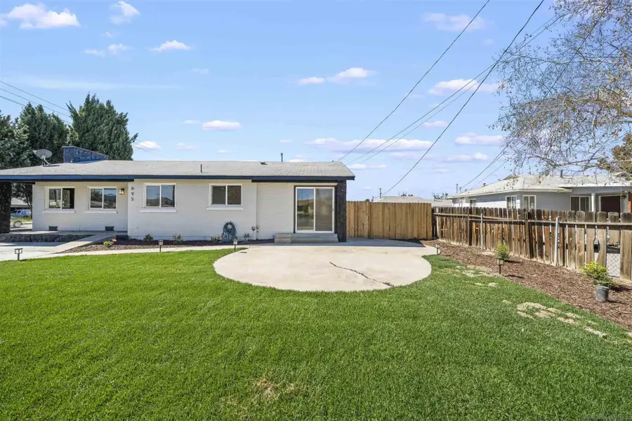 695 S Santa Fe, Hemet, CA 92543 - #2