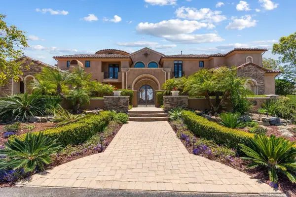 18323 Via Ambiente, Rancho Santa Fe, CA 92067