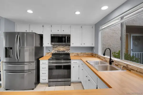 23823 Green Haven Ln, Ramona, CA 92065