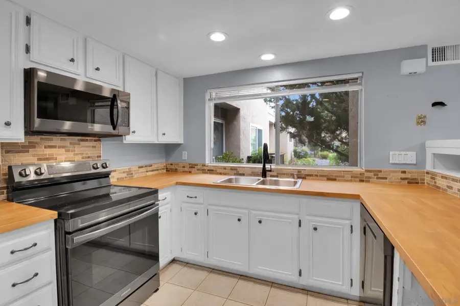 23823 Green Haven Ln, Ramona, CA 92065 - #2
