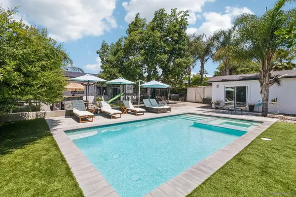 9239 Bellagio Rd, Santee, CA 92071