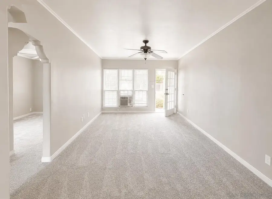 950-58 B Avenue, Coronado, CA 92118 - #3