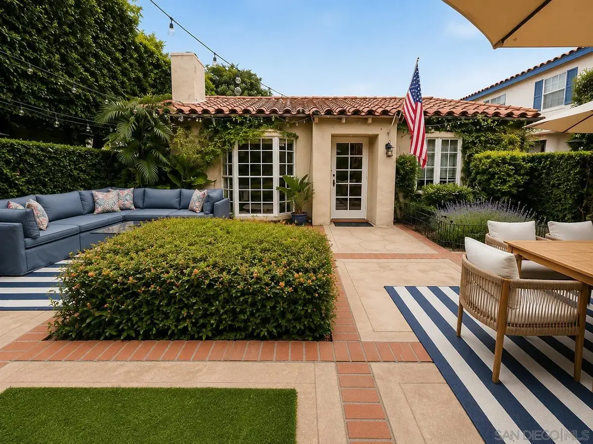 950-958 B Avenue, Coronado, CA 92118 - #1
