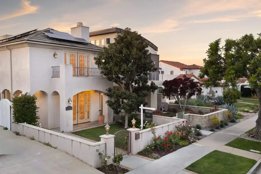 438 H, Coronado, CA 92118 - #2
