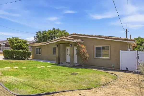 3341 Conduit Rd, Bonita, CA 91902