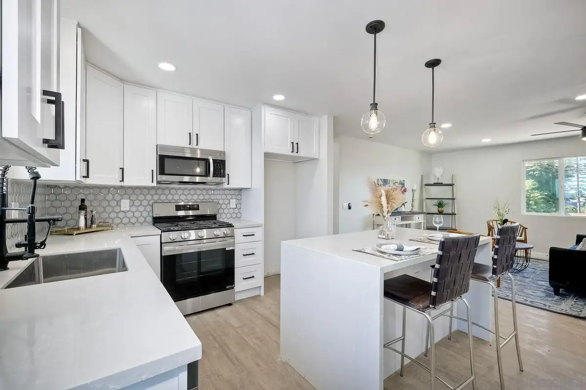 560 11th St, Imperial Beach, CA 91932 - #1
