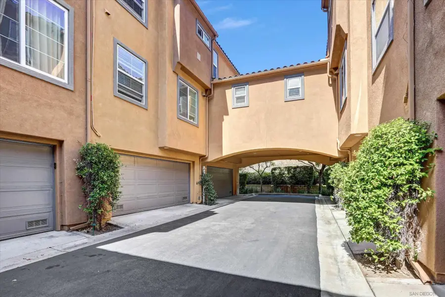 2908 Escala Cir, San Diego, CA 92108 - #2
