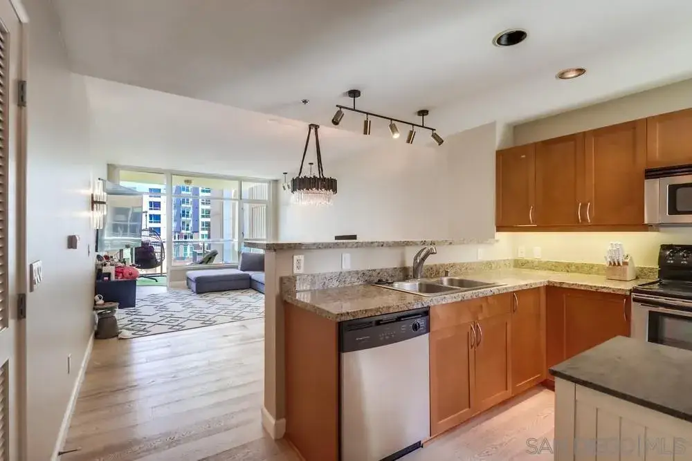 427 9th Ave #409, San Diego, CA 92101 - #1