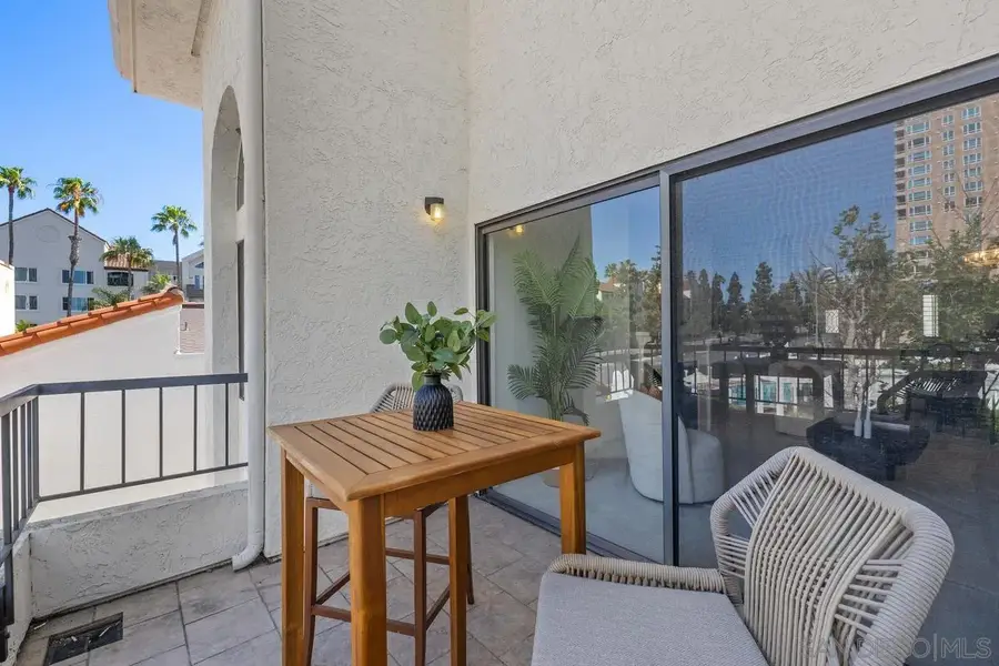 3525 Lebon Dr. #302, San Diego, CA 92122 - #3