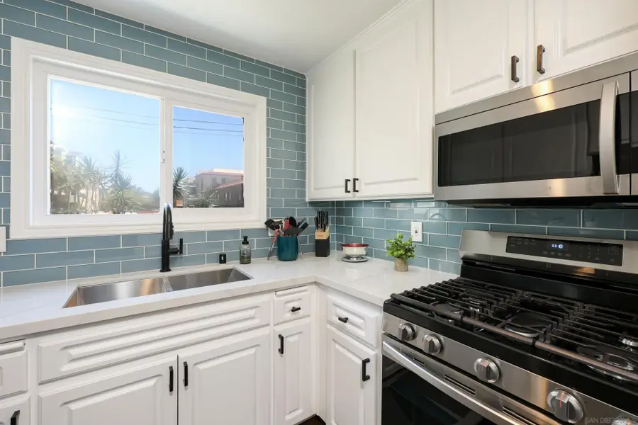 2040 Robinson #C, San Diego, CA 92104 - #2