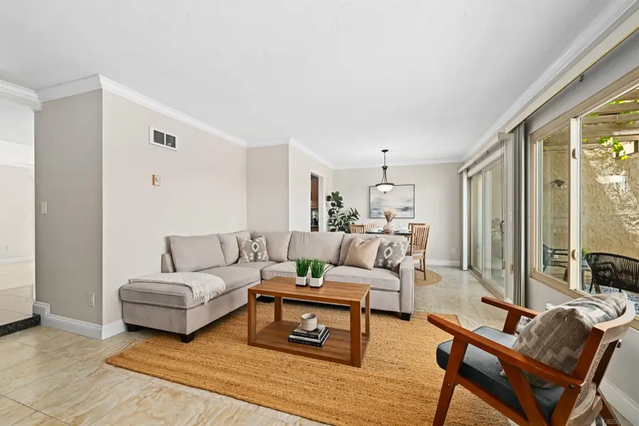 8745 Caminito Sueno, La Jolla, CA 92037 - #2