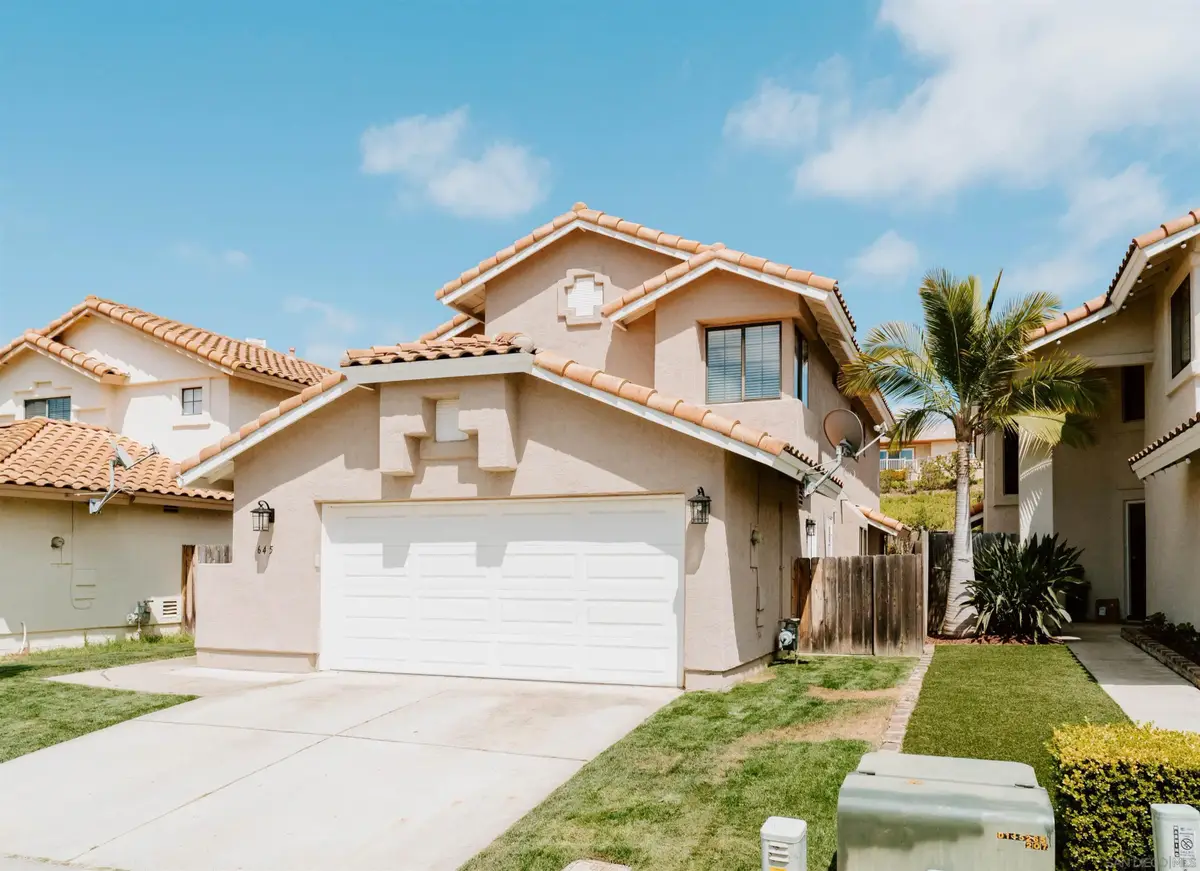 645 Paseo Rio, Vista, CA 92081 - #1