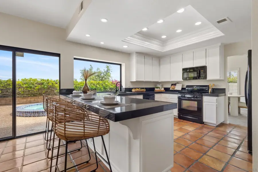 1892 White Birch Dr, Vista, CA 92081 - #3