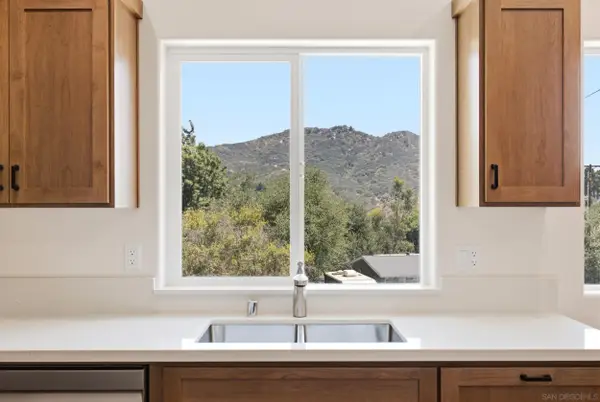 707 Lingel Dr, El Cajon, CA 92019