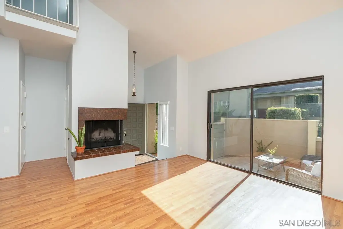 3286 Caminito Eastbluff #114, La Jolla, CA 92037 - #1