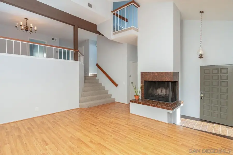 3286 Caminito Eastbluff #114, La Jolla, CA 92037 - #2