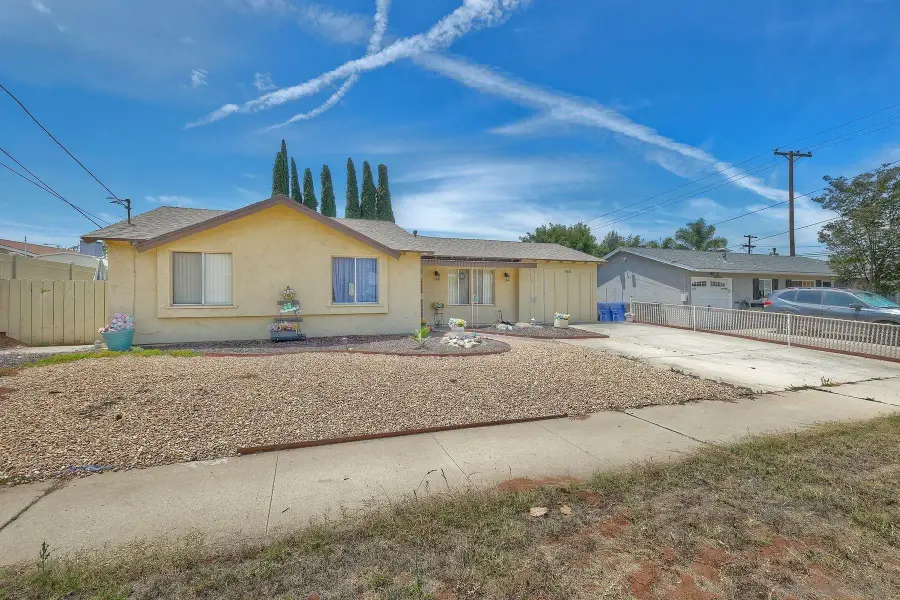 965 Spinel Ave., El Cajon, CA 92021 - #3