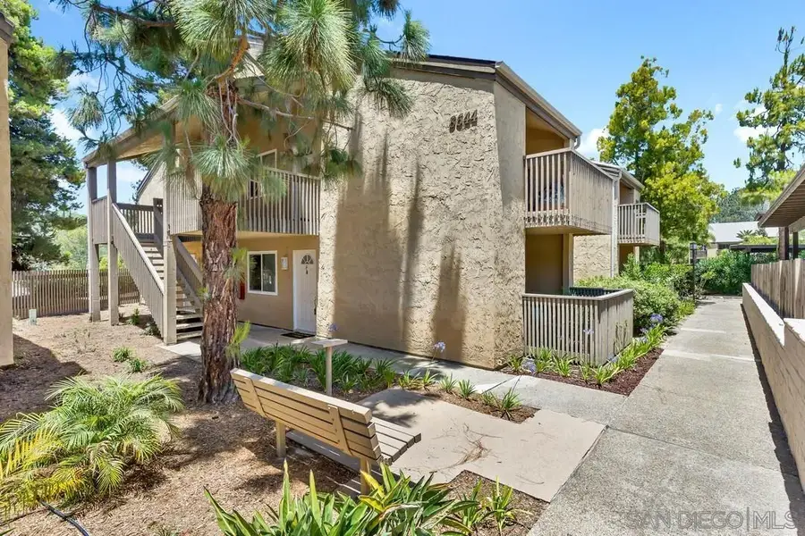 8644 Via Mallorca #F, La Jolla, CA 92037 - #2