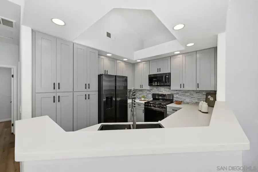 11124 Provencal Pl., San Diego, CA 92128 - #3