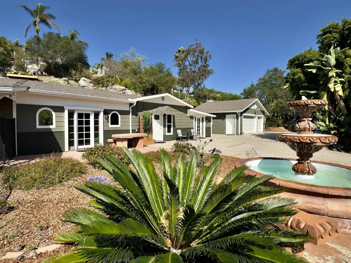 1418 York Dr, Vista, CA 92084 - #1
