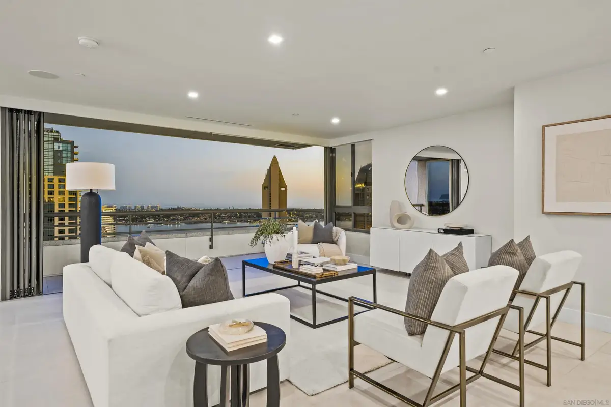 700 Front #2303, San Diego, CA 92101 - #1
