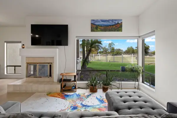 12132 Royal Birkdale Row #104E, San Diego, CA 92128