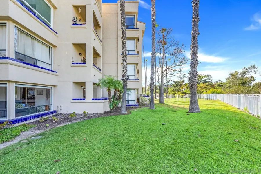 12132 Royal Birkdale Row #104E, San Diego, CA 92128 - #2