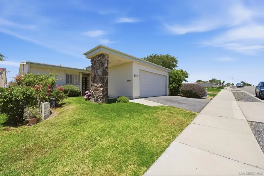 3902 N Vista Campana #9, Oceanside, CA 92057 - #3