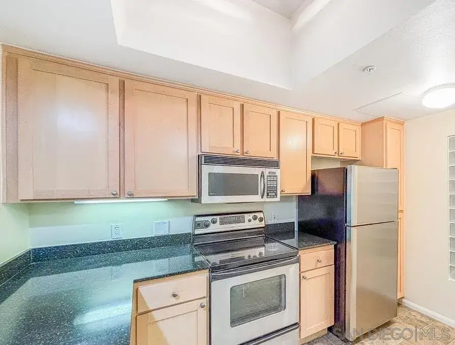 2400 5th Ave #203, San Diego, CA 92101 - #3