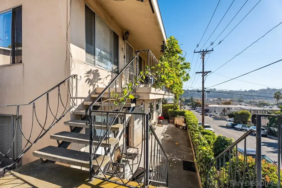 5707 Mildred St, San Diego, CA 92110 - #2