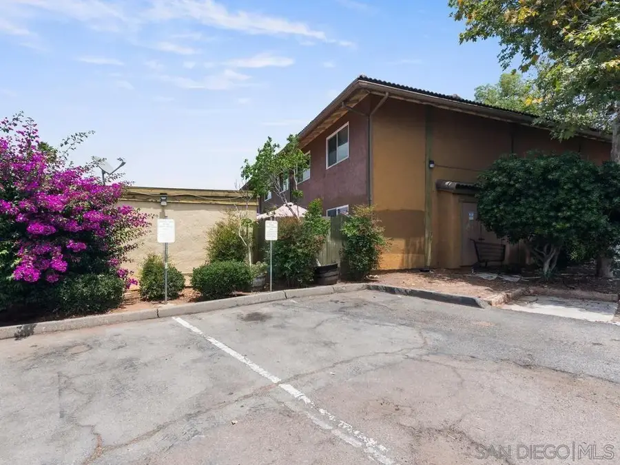 2094 E Grand Ave #7, Escondido, CA 92027 - #2