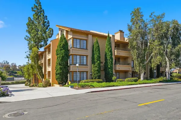 5649 Lake Park #301, La Mesa, CA 91942