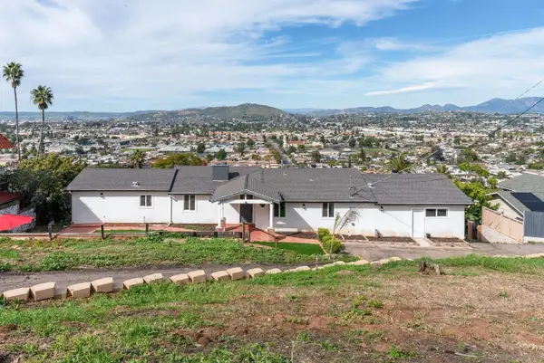 1192 Merritt Dr, El Cajon, CA 92020