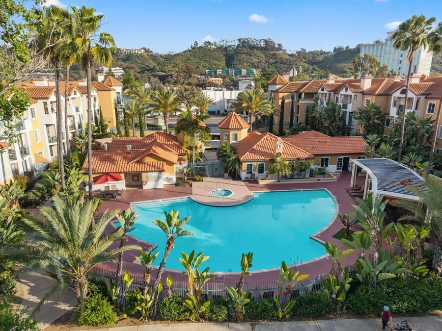 2250 Camino De La Reina #202, San Diego, CA 92108 - #2
