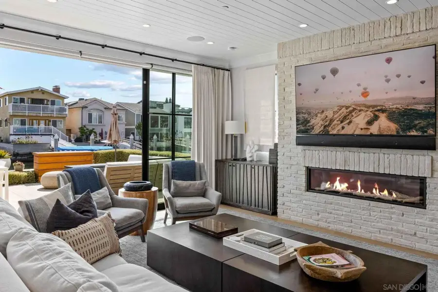 3803 Marcus Ave, Newport Beach, CA 92663 - #2