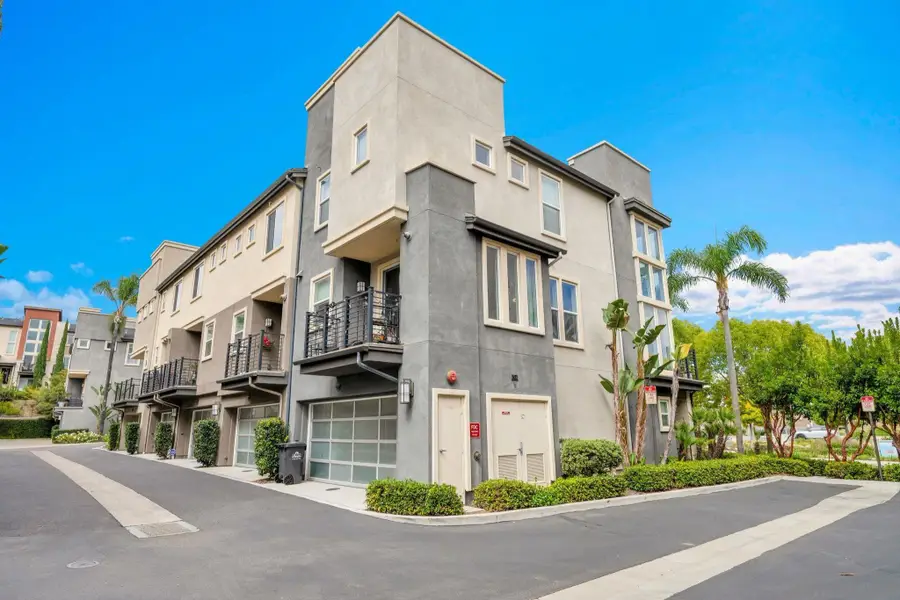 2432 Via Alta, San Diego, CA 92108 - #3