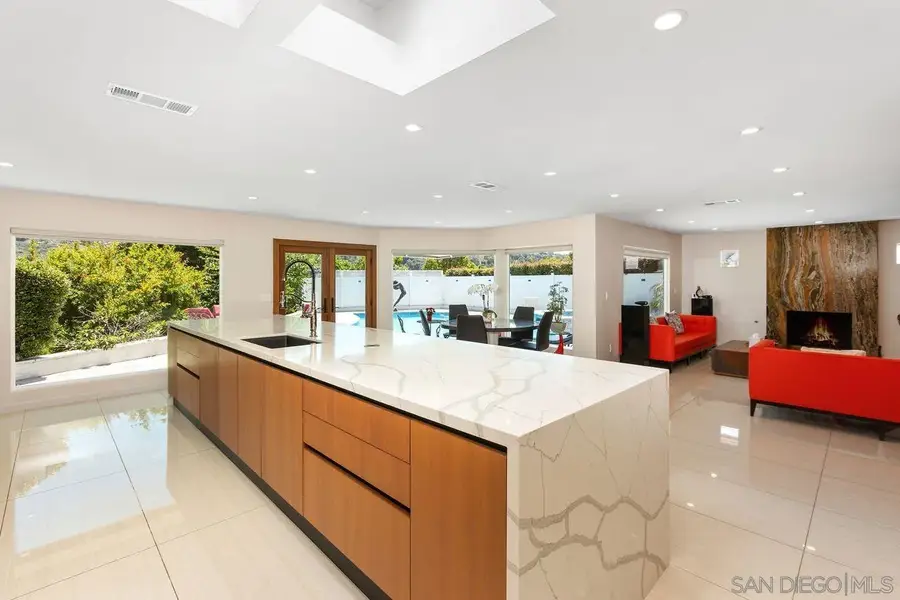 Address Withheld By Seller, San Diego, CA 92122 - #2