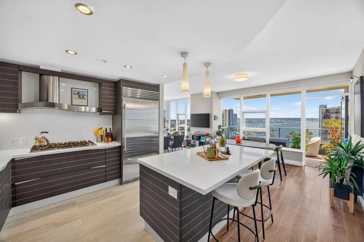 1325 Pacific #1102, San Diego, CA 92101 - #1