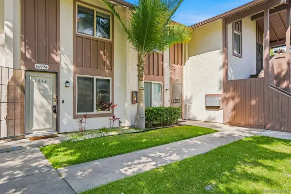 6594 Bell Bluff, San Diego, CA 92119