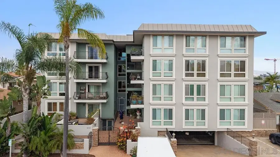 3939 Illinois #4G, San Diego, CA 92104 - #2