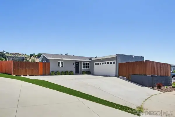 320 James St, Escondido, CA 92027