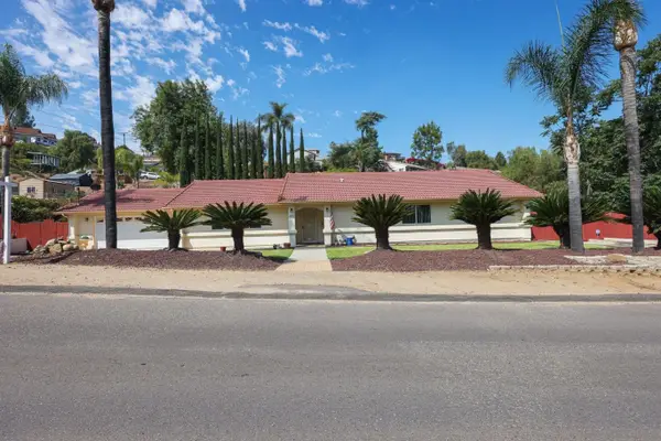 12175 Gay Rio Dr, Lakeside, CA 92040
