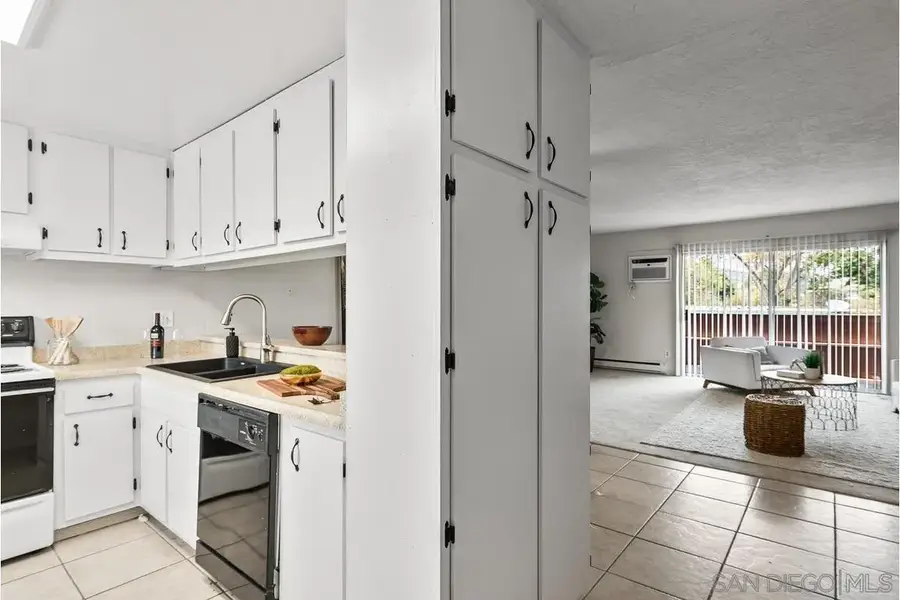 8761 Lake Murray #9, San Diego, CA 92119 - #3