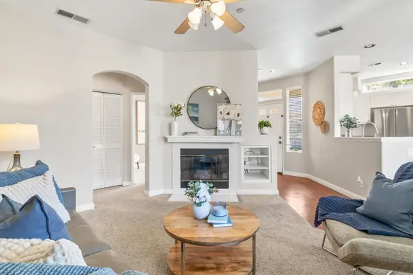 10766 Sabre Hill #258, San Diego, CA 92128