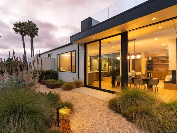 5414 Castle Hills, San Diego, CA 92109