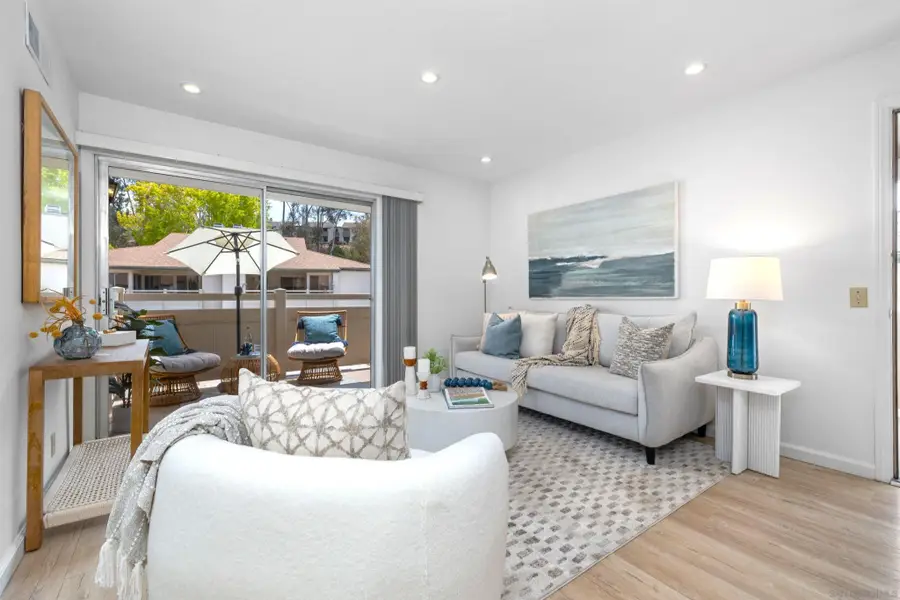 8811 Gilman Dr #H, La Jolla, CA 92037 - #3