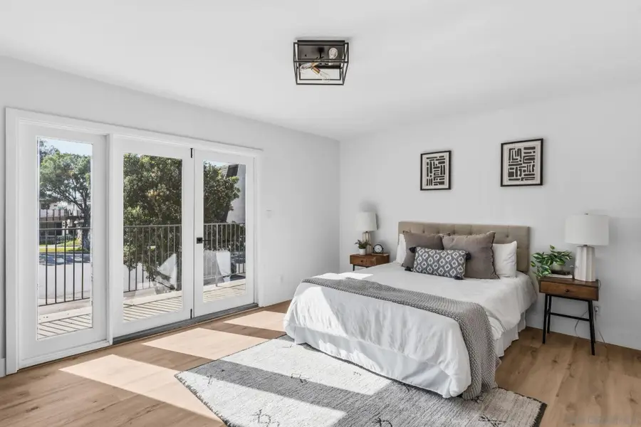 713 -719 D Avenue, Coronado, CA 92118 - #3