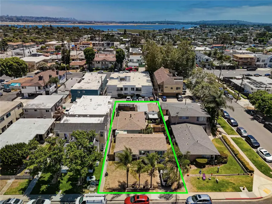 2109-11 Felspar Street, San Diego, CA 92109 - #2