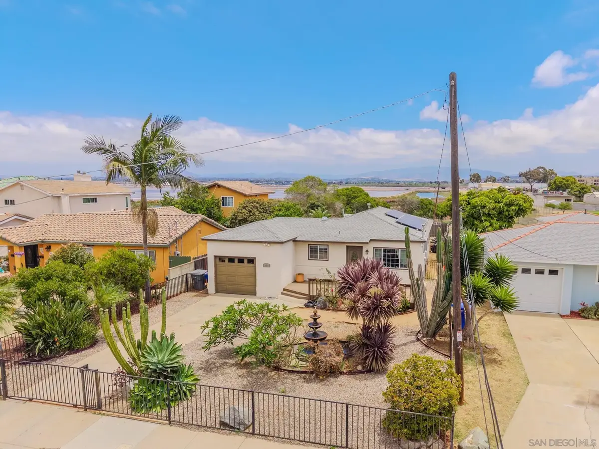 425 8th Street, Imperial Beach, CA 91932 - #1