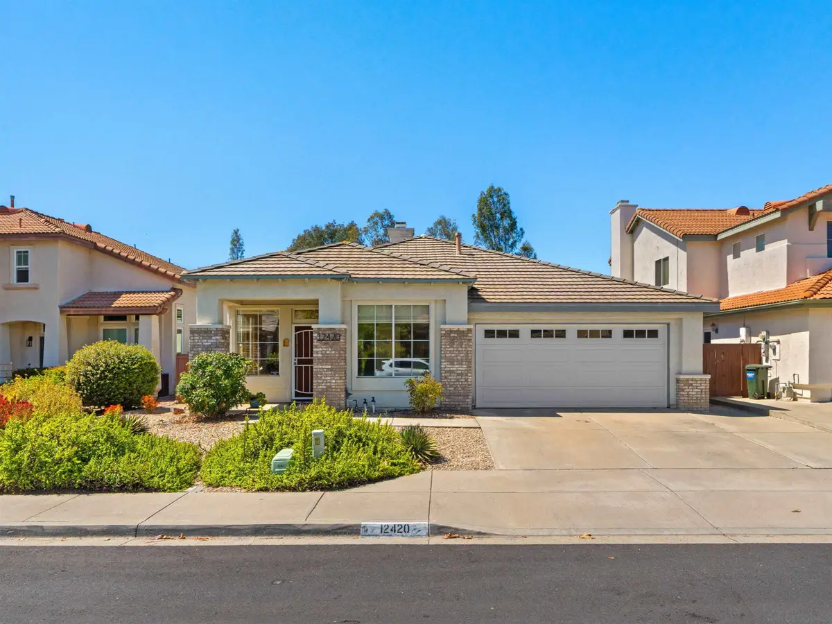 12420 Whispering Tree Ln, Poway, CA 92064 - #1